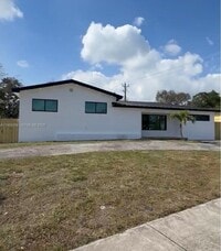 Building Photo - 1085 NW 191st St