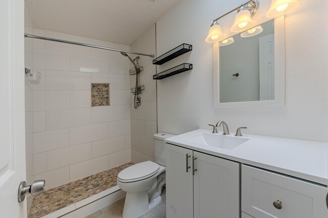 Building Photo - 4929 Black Dr NW