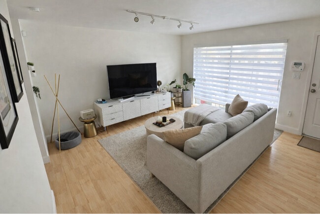 Building Photo - 6855 SW 45th Ln