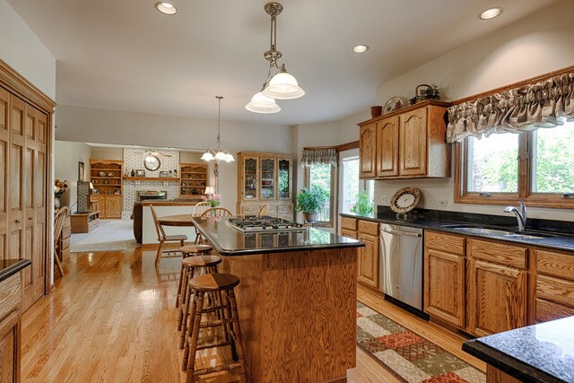 Building Photo - 1360 Hunter Cir