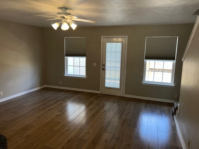 Building Photo - 122 Wolverine Ct