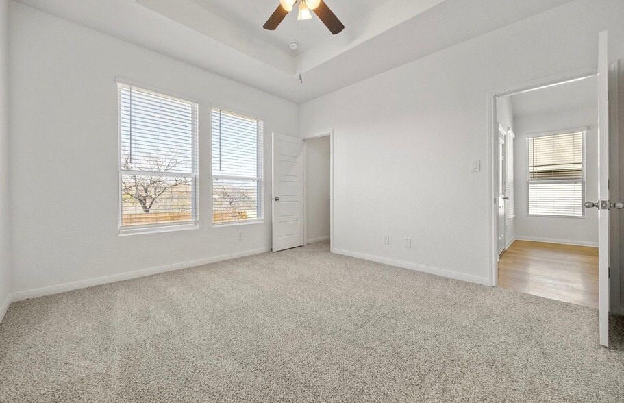 Building Photo - 5411 Devils Gate