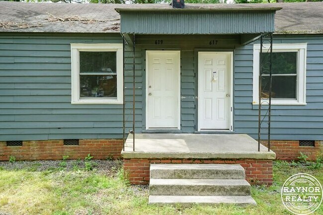 Building Photo - 617-619 Midway St