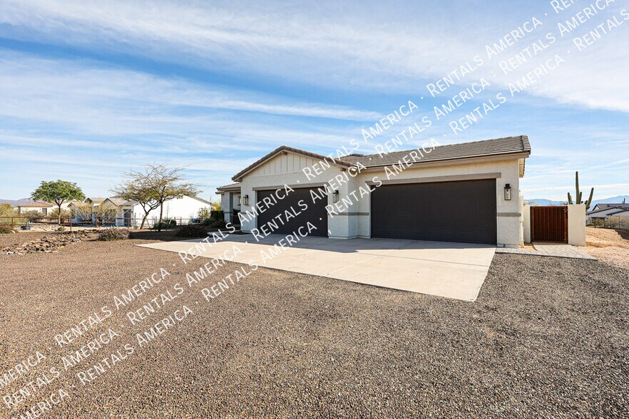 Building Photo - 31121 N 136th Wy