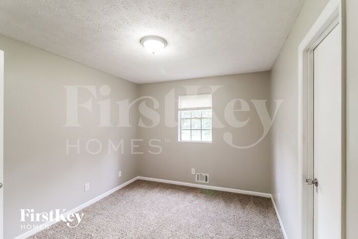 Building Photo - 295 Windmill Pointe