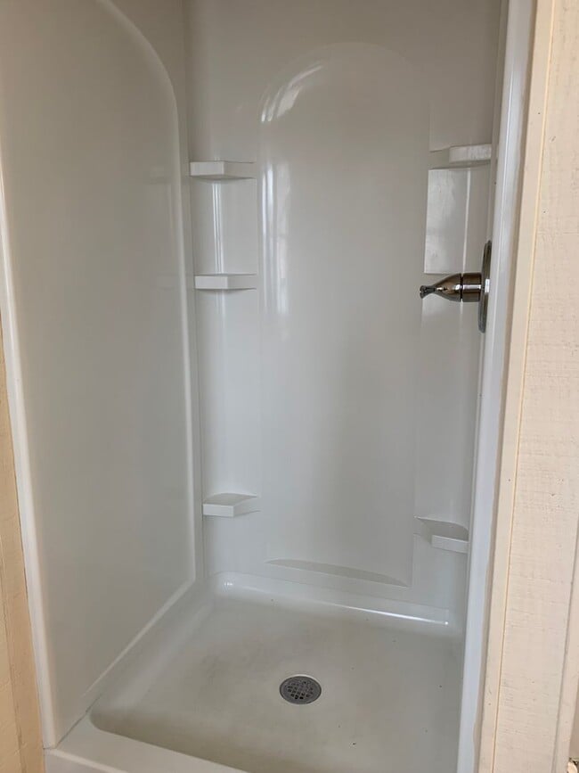 Building Photo - Charming single-family home just a short walk from Shippensburg University!