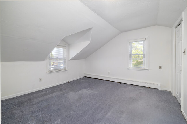 Building Photo - 108 Ralph Ave