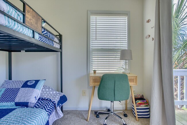 Building Photo - The Palms @ Sneads Ferry - Winter Rental