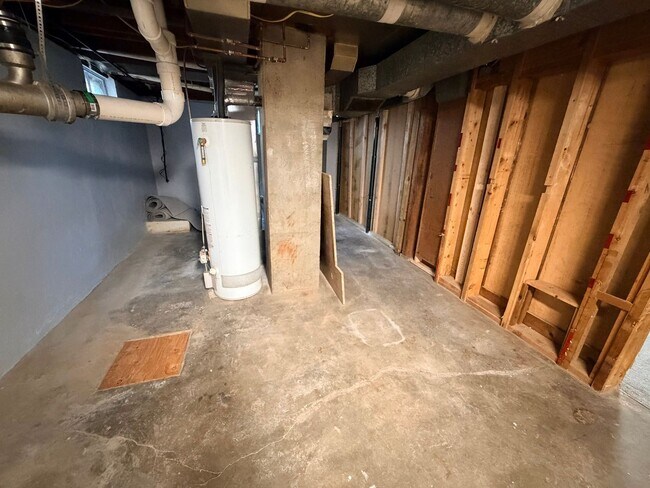 Building Photo - 3137 Bermuda Ln