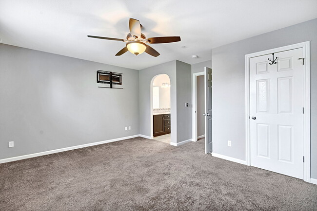 Building Photo - 1446 Sundial Way