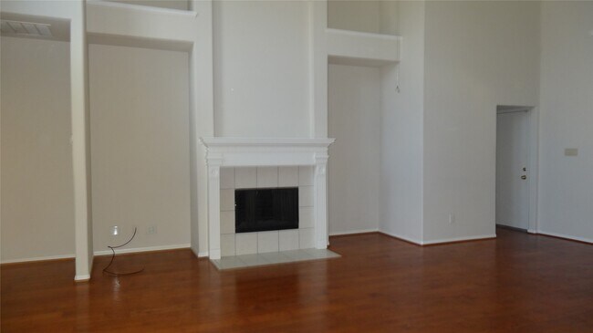 Building Photo - 4822 Schiller Park Ln