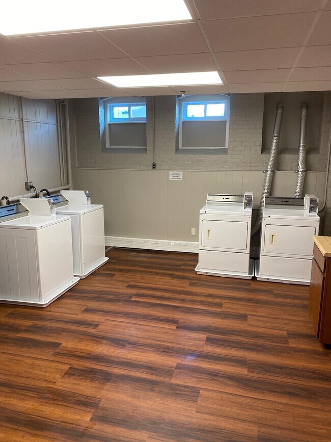 Building Photo - 124 Orange St