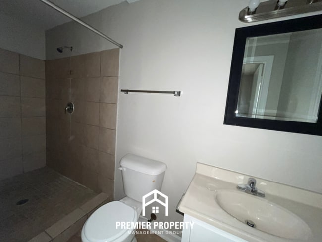 Building Photo - 5037 Woodlark Ave