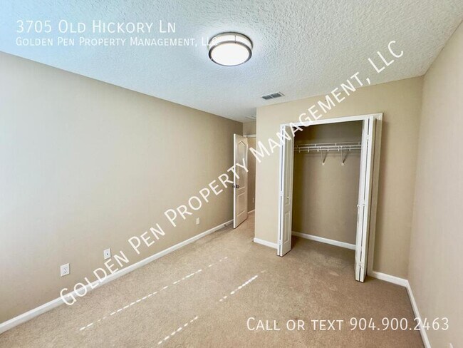 Building Photo - 3705 Old Hickory Ln