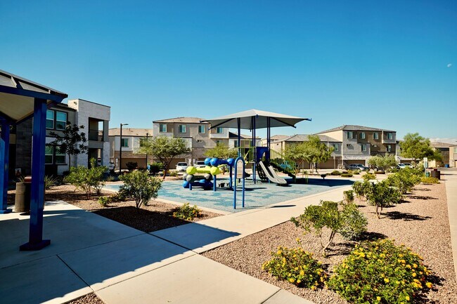 Building Photo - Henderson Townhome for rent