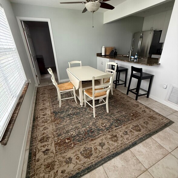 Building Photo - 3745 59th Ave W