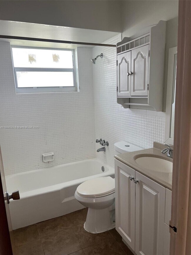 Primary Photo - 4841 SW 45th Ave