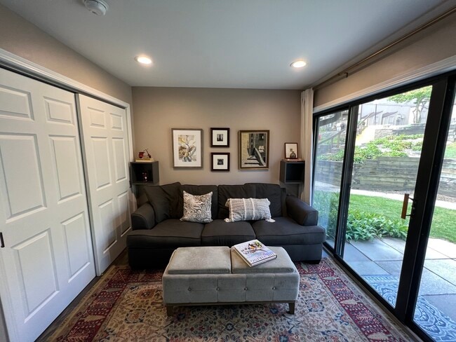 Building Photo - 32 Montego Colony