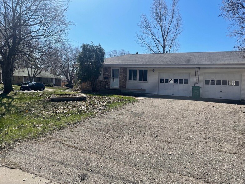 Building Photo - 8701 W 35th St