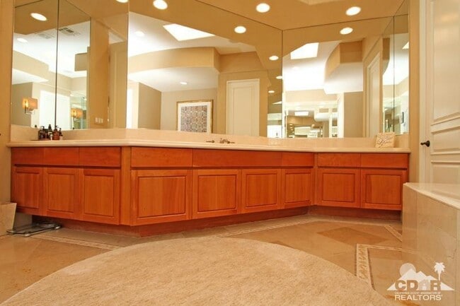 Building Photo - 48594 Vista Palomino