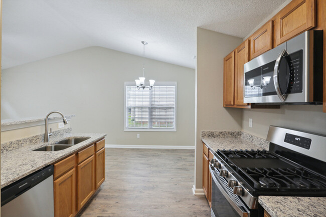 Building Photo - Move-in ready home in Hiram!