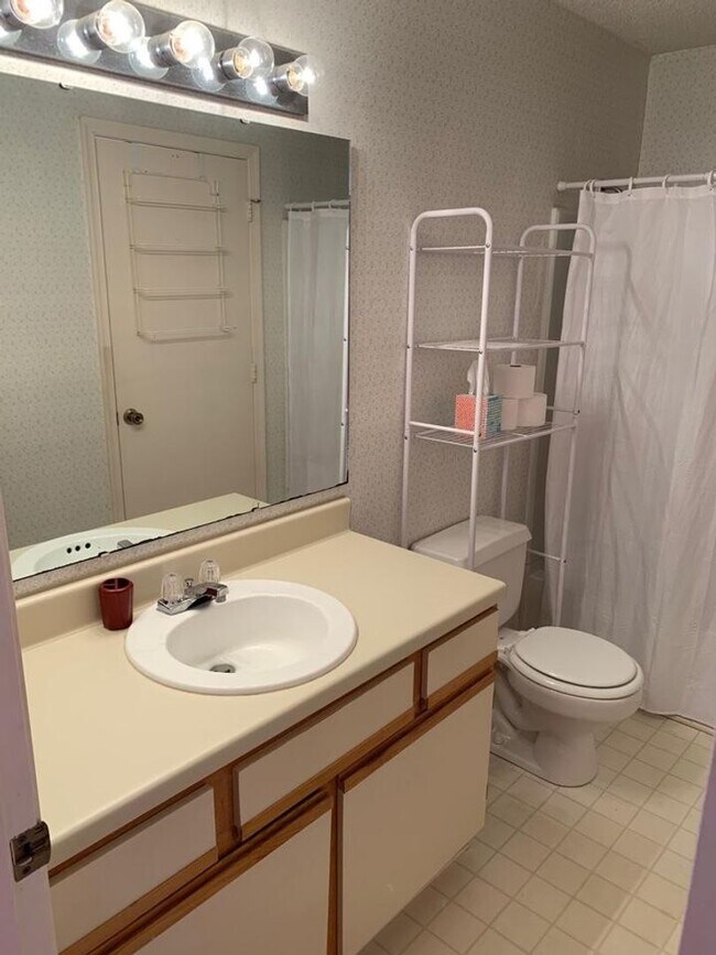 Building Photo - Furnished 2bed 2 bath condo at Myrtle Greens