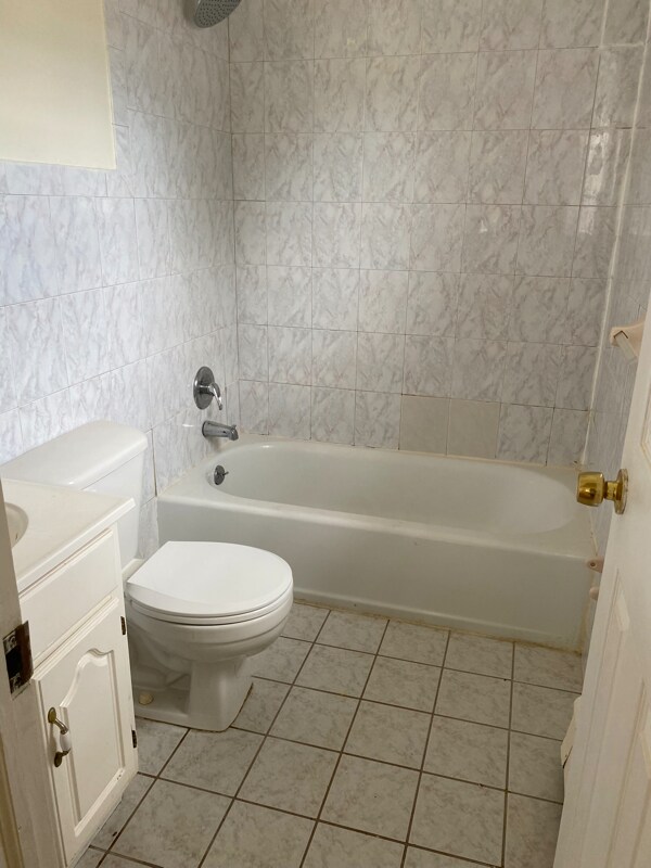 Building Photo - 4350 De Reimer Ave