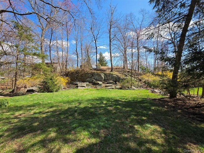 Building Photo - 36 Julie Ln