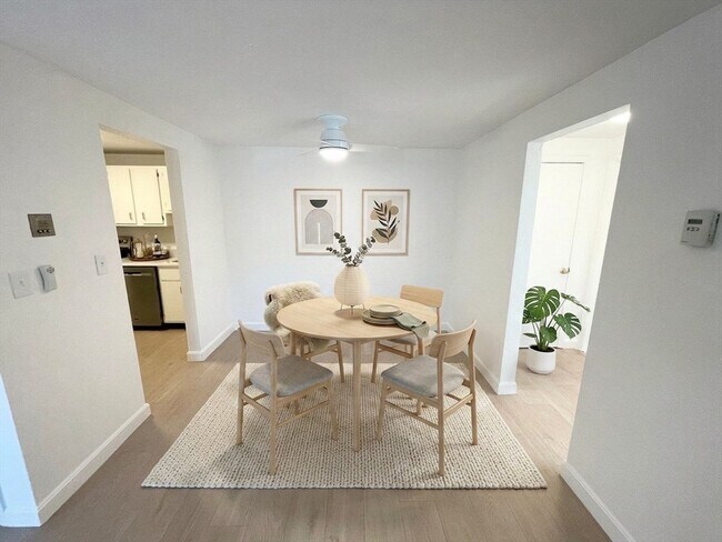 Building Photo - 16 Erick Rd