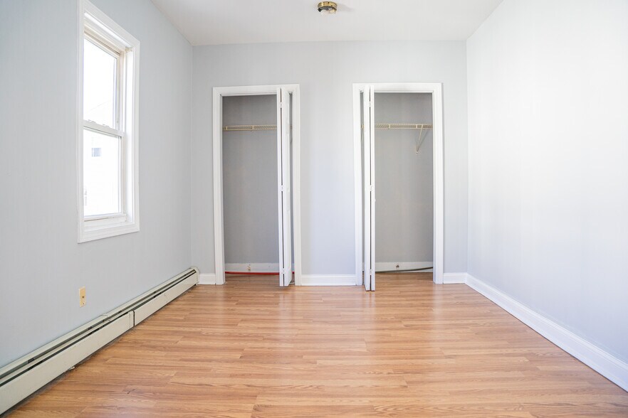 Building Photo - 1 Kendall St