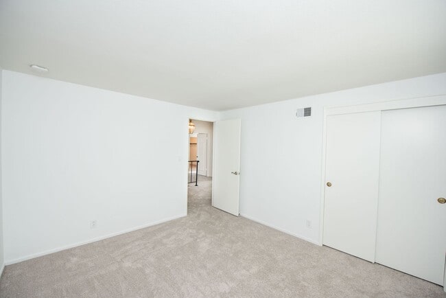 Building Photo - Now Available for Lease Beautiful 4 Bedroom Home with Basement