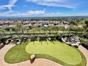 Building Photo - 2652 E Temblor Ranch Dr