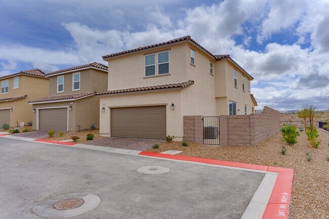 Building Photo - SPACIOUS 4BEDROOM 3BATH HOME IN INSPIRADA