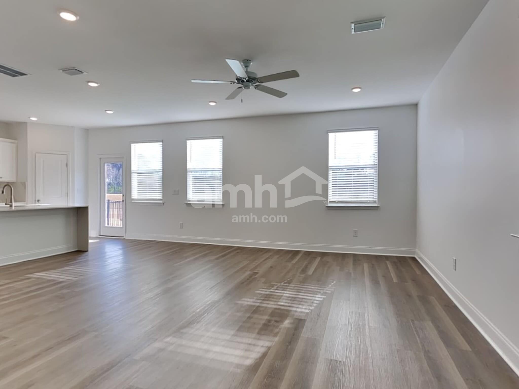 Building Photo - 622 Old Trolley Rd