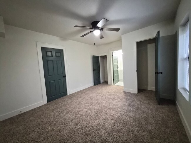 Building Photo - This beautifully updated 2-bedroom, 2-bath rental features modern updates throughout.