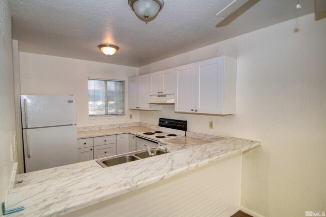 Building Photo - 3418 Imperial Wy