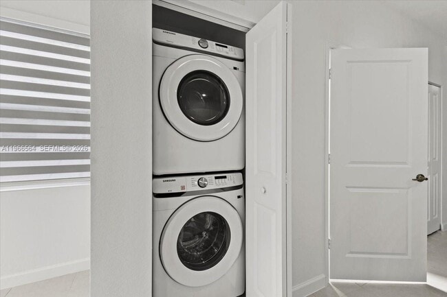 Building Photo - 35779 SW 178th Ct