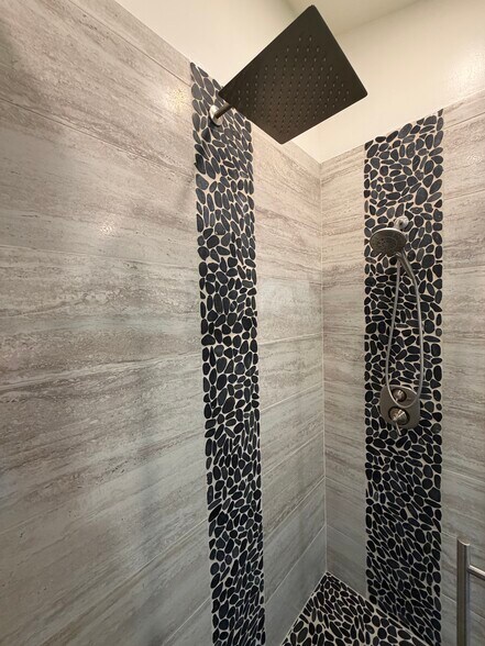 Building Photo - 7711 Owensmouth Ave