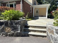 Building Photo - 193 Chappaqua Rd