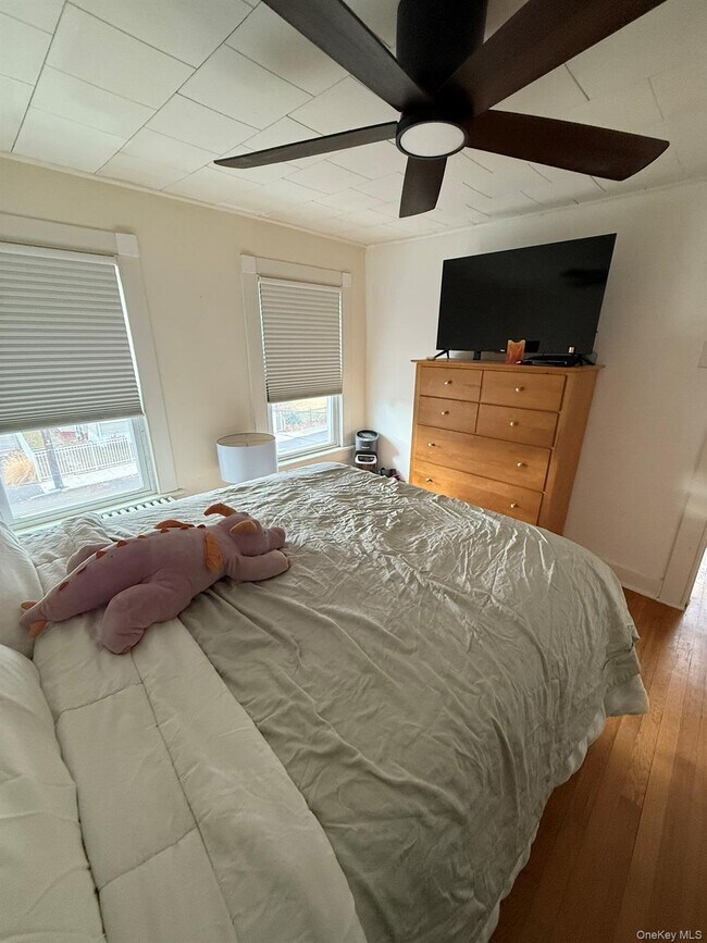 Building Photo - 22 W Church St