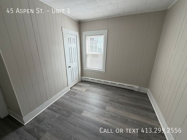 Building Photo - 45 Aspen St