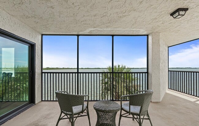 Building Photo - 250 S Sykes Creek Pky
