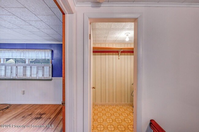 Building Photo - 454 Hickory St