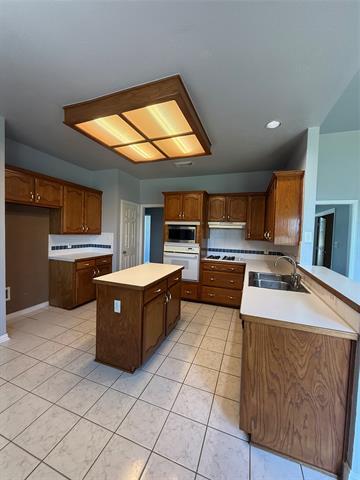 Building Photo - 1506 Waterford Dr