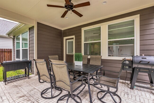 Building Photo - 426 Glacier Pass