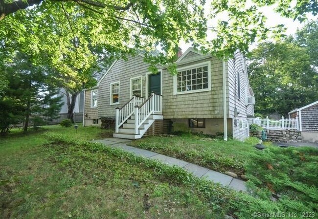 Building Photo - 148 Imperial Ave