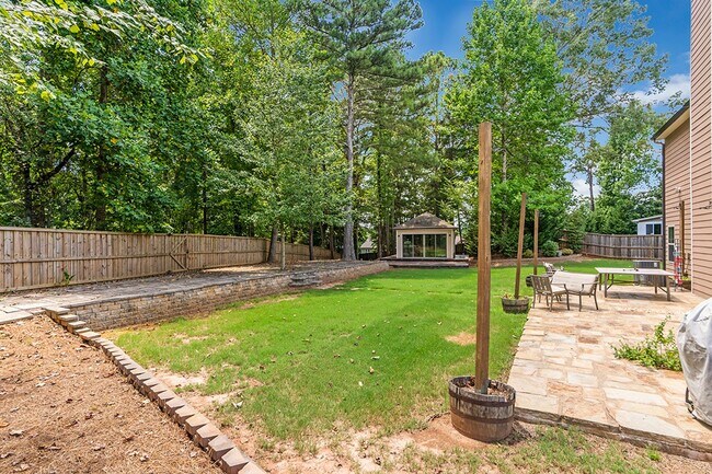 Building Photo - 2635 Azalea Bluff Dr