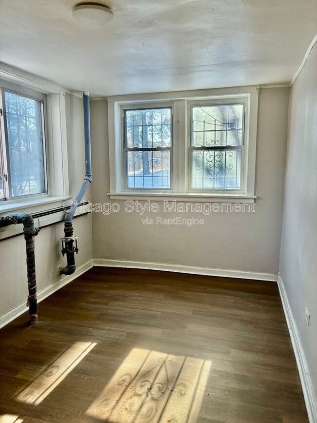 Building Photo - 6900 S Jeffery Blvd