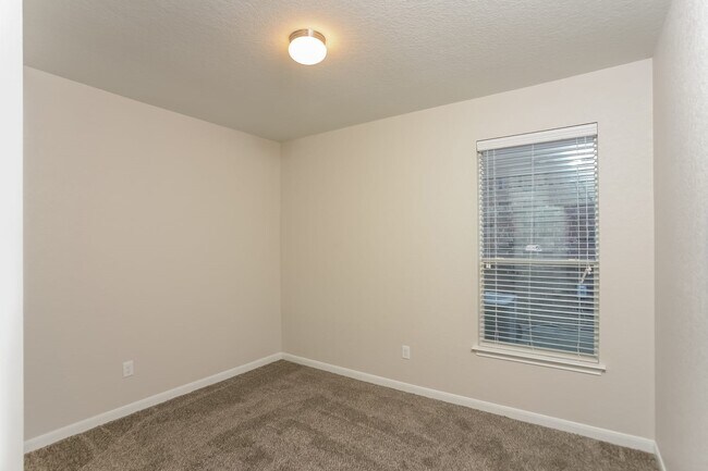 Building Photo - 4807 Barboli St