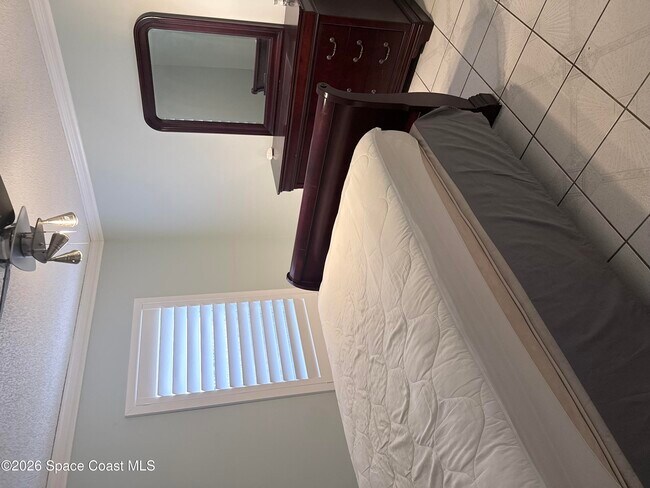 Building Photo - 1691 Norman St NE